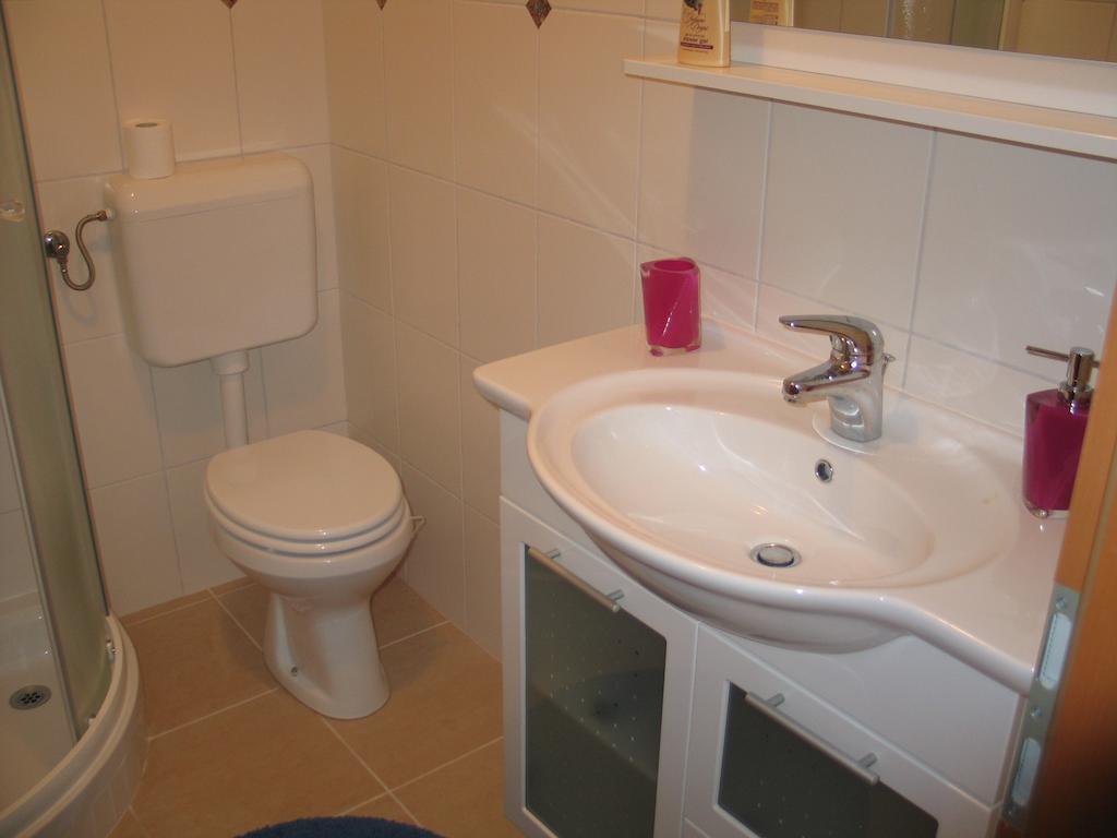Prenocisca Angelin Hram, Tiny Apartments Markovec Exterior foto