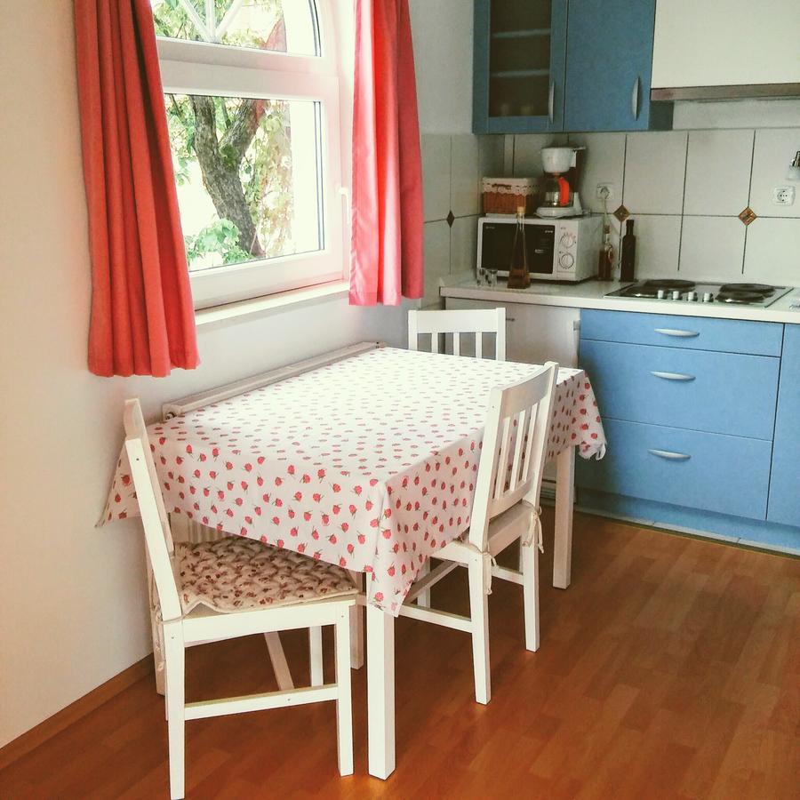 Prenocisca Angelin Hram, Tiny Apartments Markovec Exterior foto